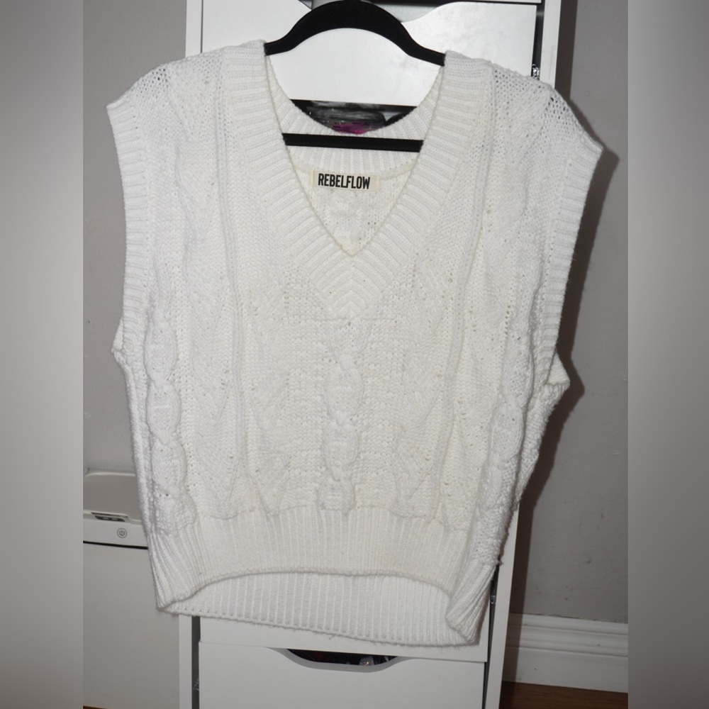 Rebel Flow Sweater Vest